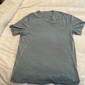 Lululemon Tshirt